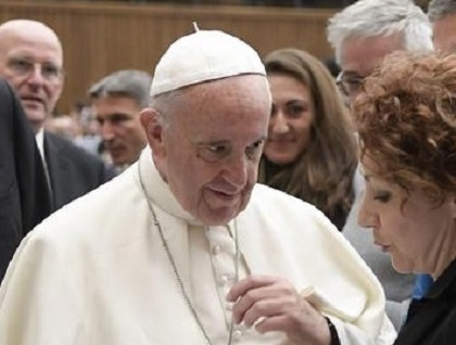 Papa Francesco al fianco delle donne
