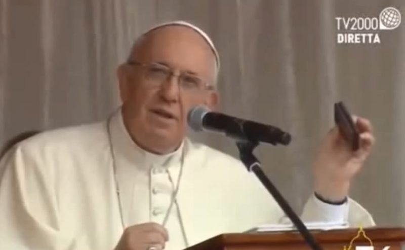 Un personale segreto rivelato da Papa Francesco durante un incontro con i fedeli